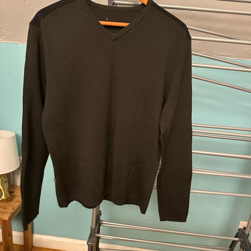 Victorinox sweater men’s medium fitted